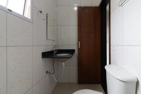 Casa para alugar com 93m², 2 quartos e 2 vagasBanheiro da Suíte 1