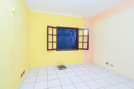 Casa de condomínio à venda com 104m², 3 quartos e 2 vagasQuarto 3