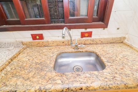 Casa de condomínio à venda com 104m², 3 quartos e 2 vagasCozinha