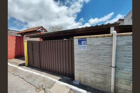 Fachada de casa para alugar com 2 quartos, 100m² em São João do Rio Vermelho, Florianópolis