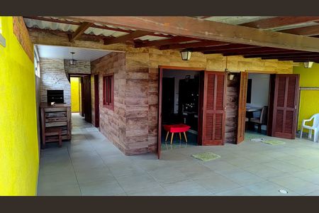 Garagem de casa para alugar com 2 quartos, 100m² em São João do Rio Vermelho, Florianópolis