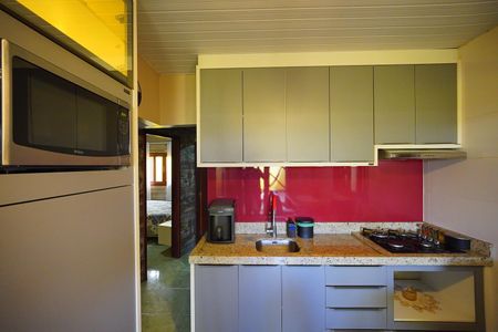 Casa para alugar com 100m², 2 quartos e 1 vagaCozinha - Armários