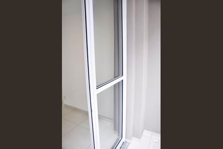 Apartamento para alugar com 39m², 2 quartos e sem vagaDetalhe - Varanda da Sala e Sala de Jantar