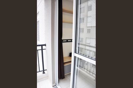 Apartamento para alugar com 39m², 2 quartos e sem vagaDetalhe - Varanda da Sala e Sala de Jantar