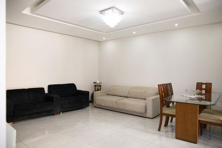 Apartamento para alugar com 3 quartos, 70m² em São João Batista, Belo Horizonte