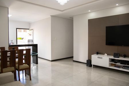 Apartamento para alugar com 3 quartos, 70m² em São João Batista, Belo Horizonte