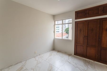 Apartamento à venda com 110m², 3 quartos e 2 vagasQuarto 