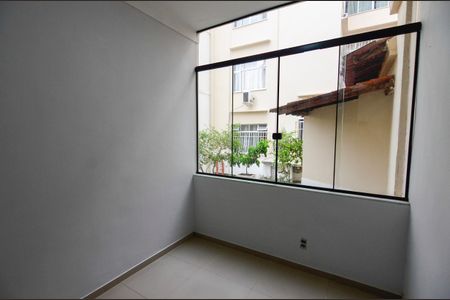 Apartamento para alugar com 88m², 2 quartos e 1 vagaSala