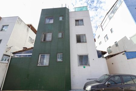 Apartamento à venda com 65m², 3 quartos e 1 vagaFachada