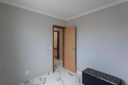 Apartamento à venda com 65m², 3 quartos e 1 vagaQuarto 2