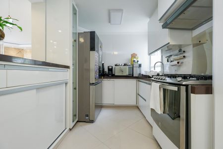 Apartamento à venda com 120m², 3 quartos e 2 vagasCozinha