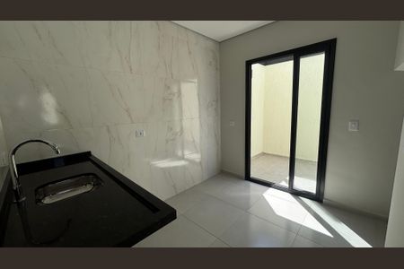 Casa à venda com 85m², 2 quartos e 2 vagasCozinha