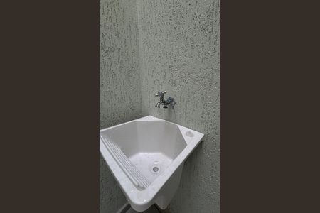 Casa à venda com 85m², 2 quartos e 2 vagasÁrea de Serviço