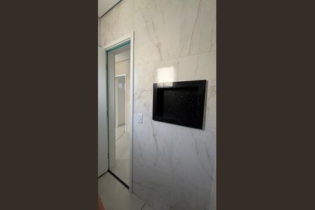 Casa à venda com 85m², 2 quartos e 2 vagasBanheiro da Suíte 1