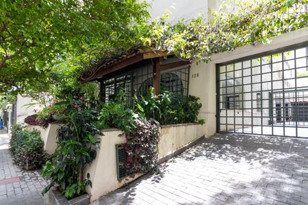 Apartamento para alugar com 230m², 3 quartos e 2 vagasFachada