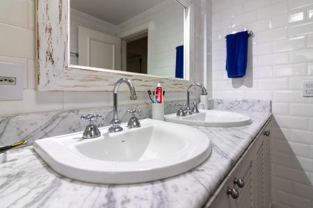 Apartamento para alugar com 230m², 3 quartos e 2 vagasBanheiro