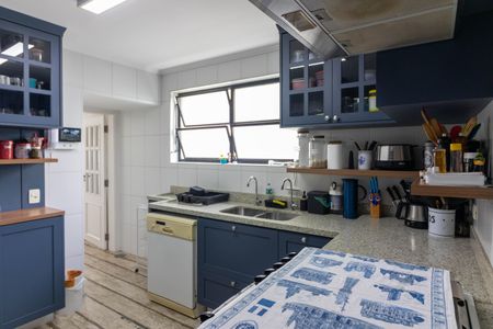 Apartamento para alugar com 230m², 3 quartos e 2 vagasCozinha