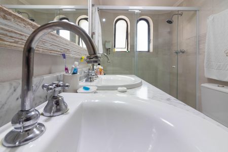 Apartamento para alugar com 230m², 3 quartos e 2 vagasBanheiro da Suíte