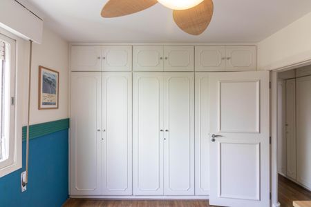 Apartamento para alugar com 230m², 3 quartos e 2 vagasQuarto 1