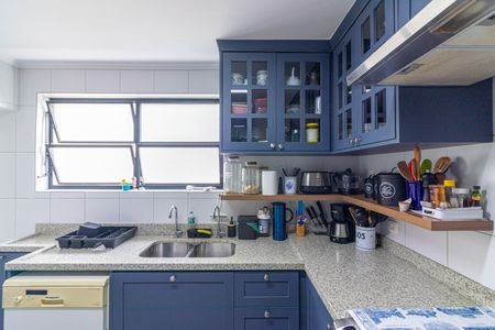 Apartamento para alugar com 230m², 3 quartos e 2 vagasCozinha