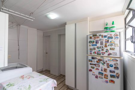 Apartamento para alugar com 230m², 3 quartos e 2 vagasÁrea de Serviço