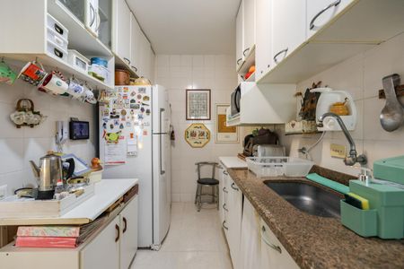 Apartamento à venda com 90m², 3 quartos e 2 vagas Apartamento à venda com 90m², 3 quartos e 2 vagasCozinha