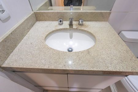 Apartamento para alugar com 93m², 3 quartos e 2 vagas Apartamento para alugar com 93m², 3 quartos e 2 vagasBanheiro social