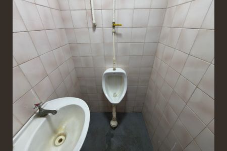 Casa para alugar com 1300m², 4 quartos e sem vaga