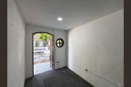 Casa para alugar com 1300m², 4 quartos e sem vaga