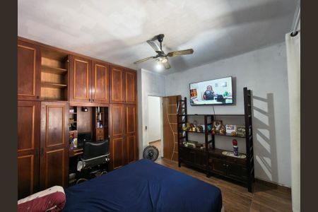 Casa para alugar com 1300m², 4 quartos e sem vaga