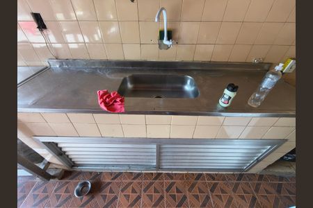 Casa para alugar com 1300m², 4 quartos e sem vaga