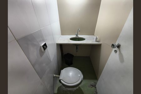 Casa para alugar com 1300m², 4 quartos e sem vaga