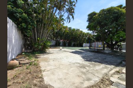 Casa para alugar com 1300m², 4 quartos e sem vaga