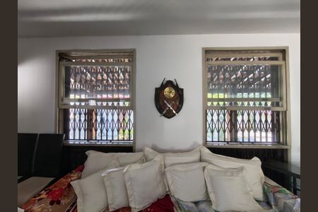 Casa para alugar com 1300m², 4 quartos e sem vaga