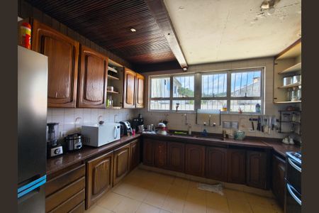 Casa à venda com 4 quartos, 12000m² em Taquara, Rio de Janeiro