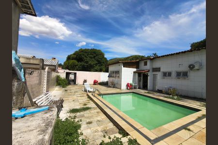 Casa para alugar com 1300m², 4 quartos e sem vaga