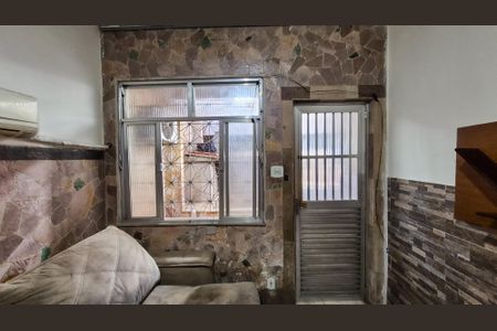 Casa para alugar com 90m², 2 quartos e 1 vagaSala