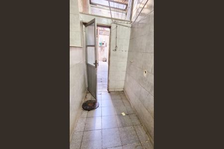 Casa para alugar com 90m², 2 quartos e 1 vagaÁrea de serviço 