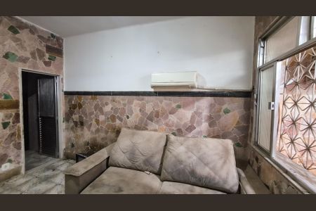 Sala de casa para alugar com 2 quartos, 90m² em Olaria, Rio de Janeiro