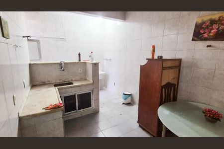 Casa para alugar com 90m², 2 quartos e 1 vagaCozinha 