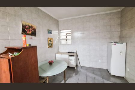Casa para alugar com 90m², 2 quartos e 1 vagaCozinha 