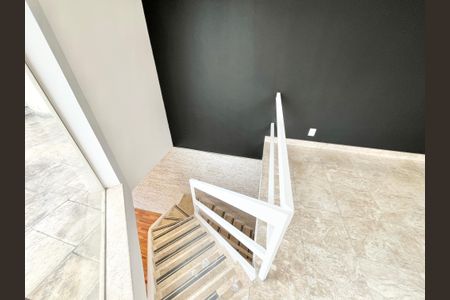 Apartamento à venda com 160m², 2 quartos e 3 vagasEscada