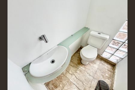 Apartamento à venda com 160m², 2 quartos e 3 vagasLavabo