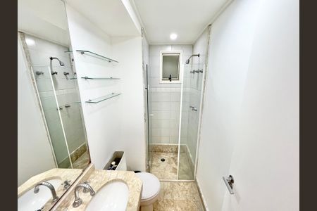 Apartamento à venda com 160m², 2 quartos e 3 vagasBanheiro