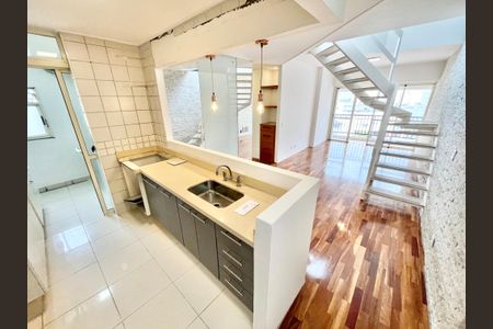 Apartamento à venda com 160m², 2 quartos e 3 vagasCozinha