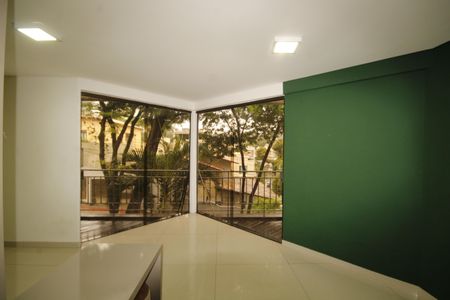 sala de apartamento para alugar com 3 quartos, 100m² em Ouro Preto, Belo Horizonte