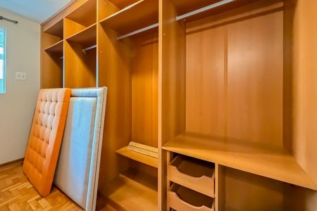 Apartamento para alugar com 74m², 2 quartos e sem vagaCloset