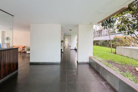 Apartamento para alugar com 74m², 2 quartos e sem vagaEntrada