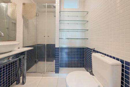 Apartamento para alugar com 74m², 2 quartos e sem vagaBanheiro Social