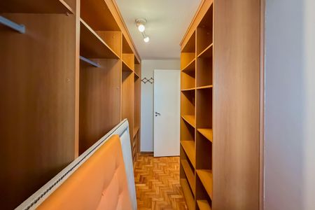 Apartamento para alugar com 74m², 2 quartos e sem vagaCloset